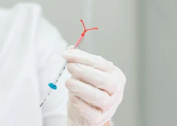 Planos de saúde terão que cobrir DIU hormonal para endometriose