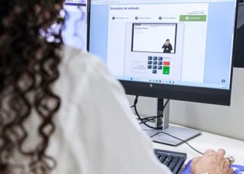 Treine para votar: simulador permite testar a urna antes das eleições