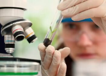 Prêmio para mulheres e meninas cientistas abre inscrições até outubro