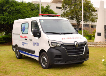 Van que levava pacientes de São José do Rio Pardo é roubada em São Paulo