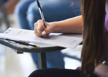 PUC Minas Poços de Caldas promove aulão de redação gratuito para estudantes do Ensino Médio 