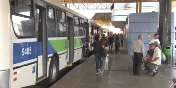 Transporte público será gratuito em Poços no domingo de eleição