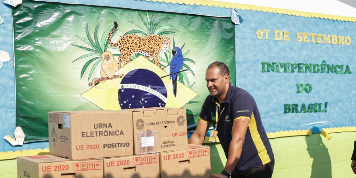 Solicitou voto em trânsito? Saiba como verificar onde votar