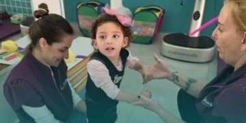 Família de Poços faz campanha para levar menina de 3 anos a tratamento na Índia