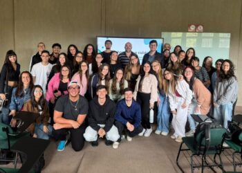Poços capacita estudantes de Psicologia para atendimento em saúde mental