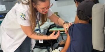 Vacimóvel em Poços já imunizou mais de 730 pessoas; veja locais