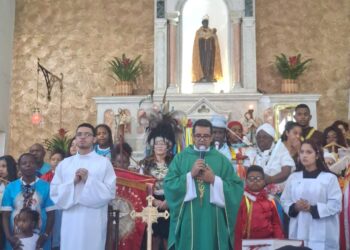 Dia Municipal dos Ternos de Congos será celebrado com missa festiva em Poços