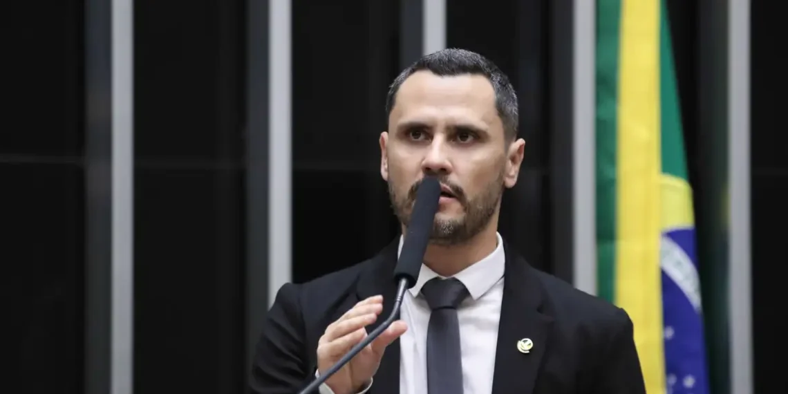 Cleitinho Azevedo é eleito governador de Minas Gerais no 1º turno