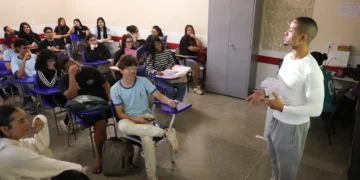 Enem 2026: inscrito automaticamente deve escolher idioma da prova