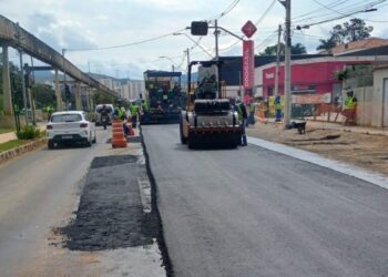 Obras avançam na Avenida João Pinheiro e Prefeitura orienta atenção redobrada no trânsito