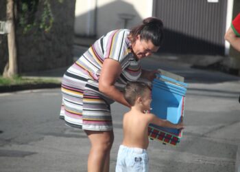 Natal para Todos buscar arrecadar brinquedos para crianças em Poços