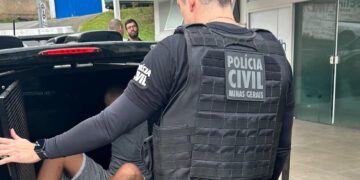 Suspeitos são presos por homicídio em Poços; vítima foi espancada com taco de beisebol