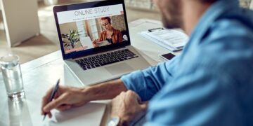 MEC libera 10 cursos gratuitos para professores pela internet