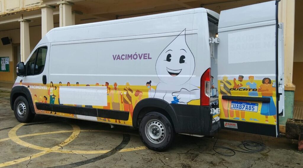 Vacimóvel já imunizou 567 pessoas e segue com ações em novos locais