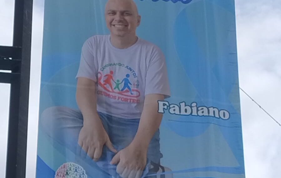GAAPO leva exposição com fotos de pacientes oncológicos à Rua Assis Figueiredo, no Centro de Poços de Caldas