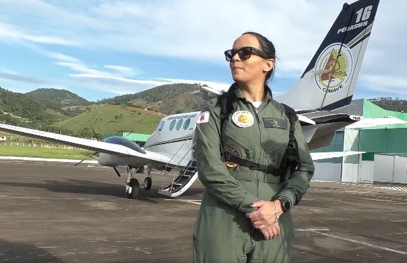 Queda de avião da PM mata três militares; tenente que atuou em Poços está entre as vítimas