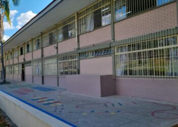 Rede pública de Poços terá recesso escolar na terça-feira (13)