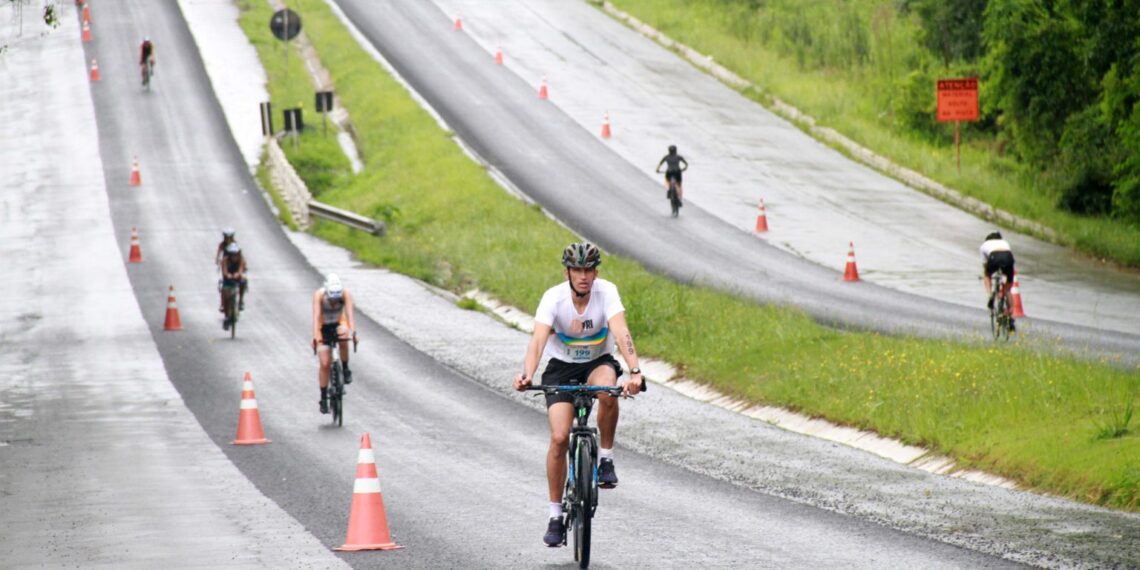 Poços de Caldas sedia de competição de triatlo no domingo (1°)