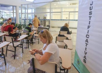 O que acontece se eu não votar? Saiba como justificar e evite multas