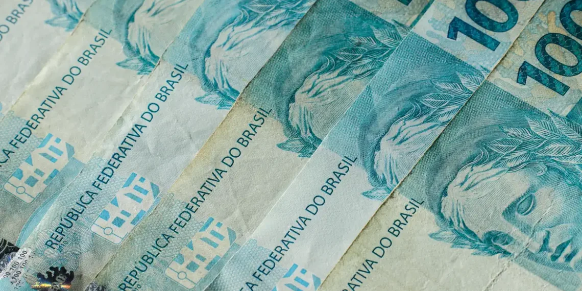 Prazo para empresas escolherem regime tributário de 2027 termina nesta sexta