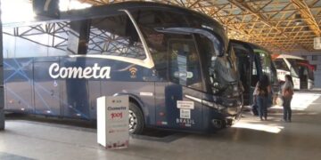 PRF, Guarda Municipal e Demutran realizam operação na rodoviária de Poços